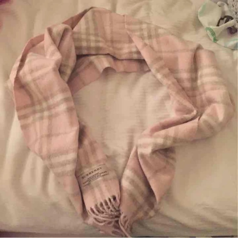 RARE - pink Burberry scarf